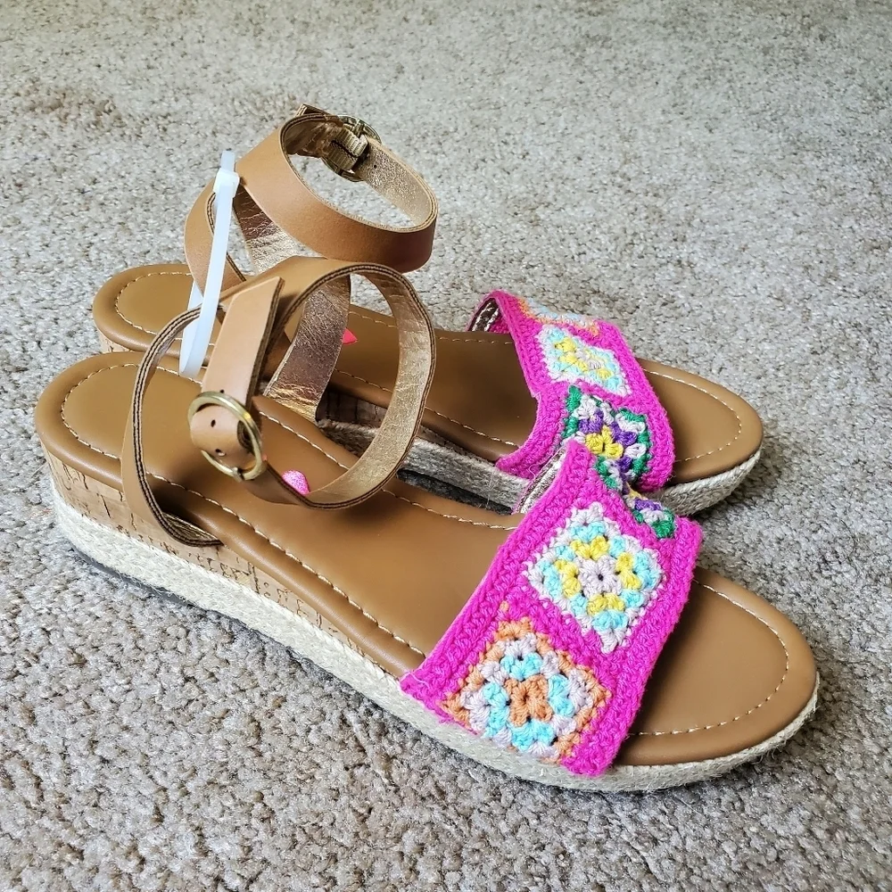 Steve Madden Pink shoes for girls Size 4